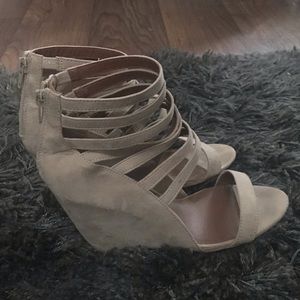 Rue21 Wedges 7/8
